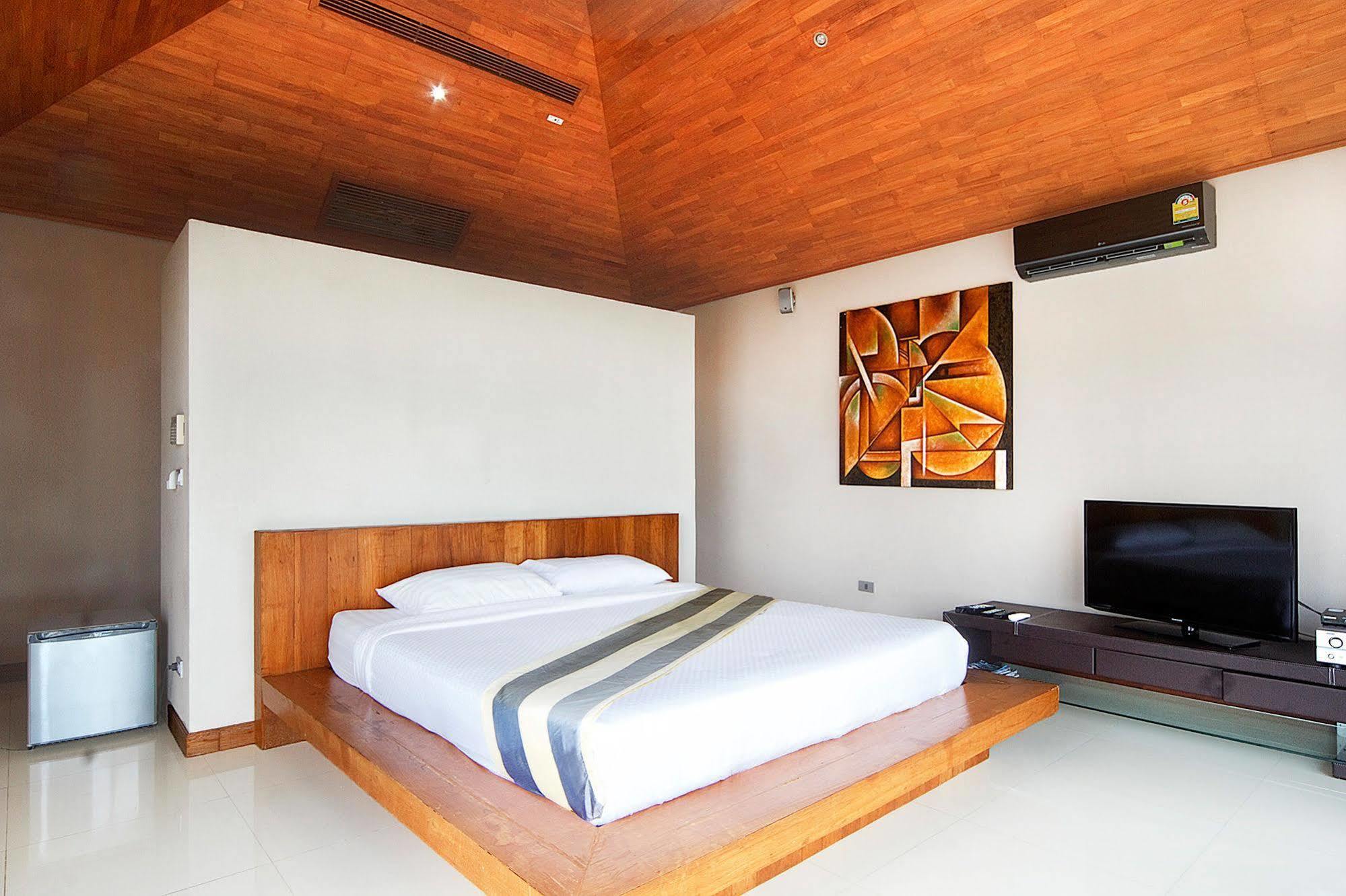 Baan Napoli Luxury Villa Бофут Екстериор снимка